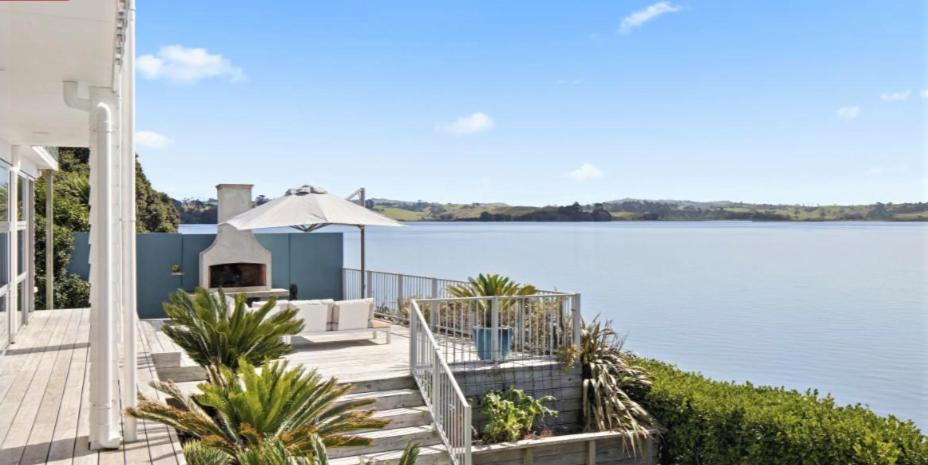 Once Upon A Tide Villa Auckland Exterior photo